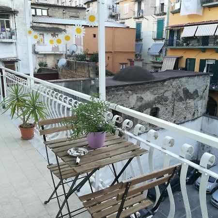 "Dint E Viche E Napule" Guest House Naples Exterior photo