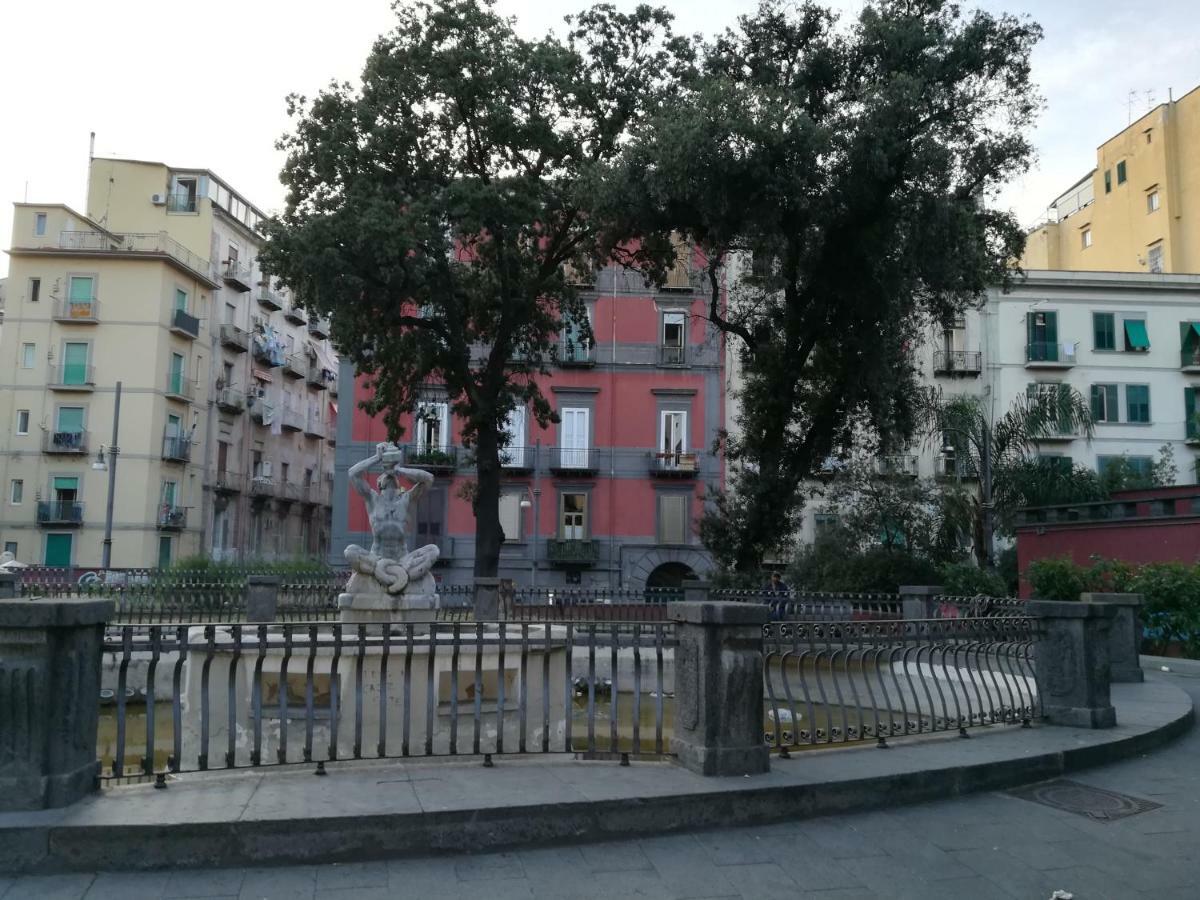 "Dint E Viche E Napule" Guest House Naples Exterior photo