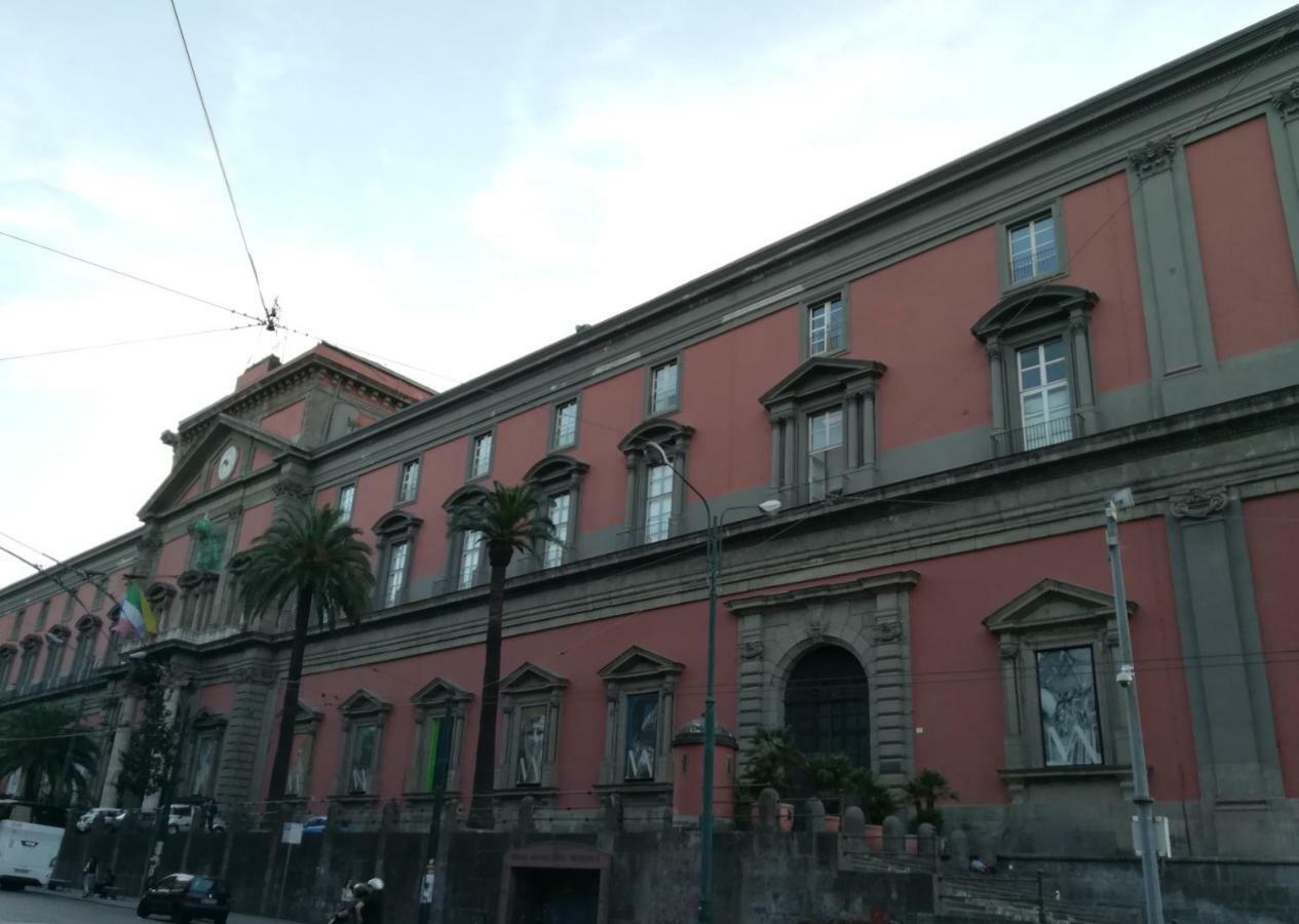 "Dint E Viche E Napule" Guest House Naples Exterior photo